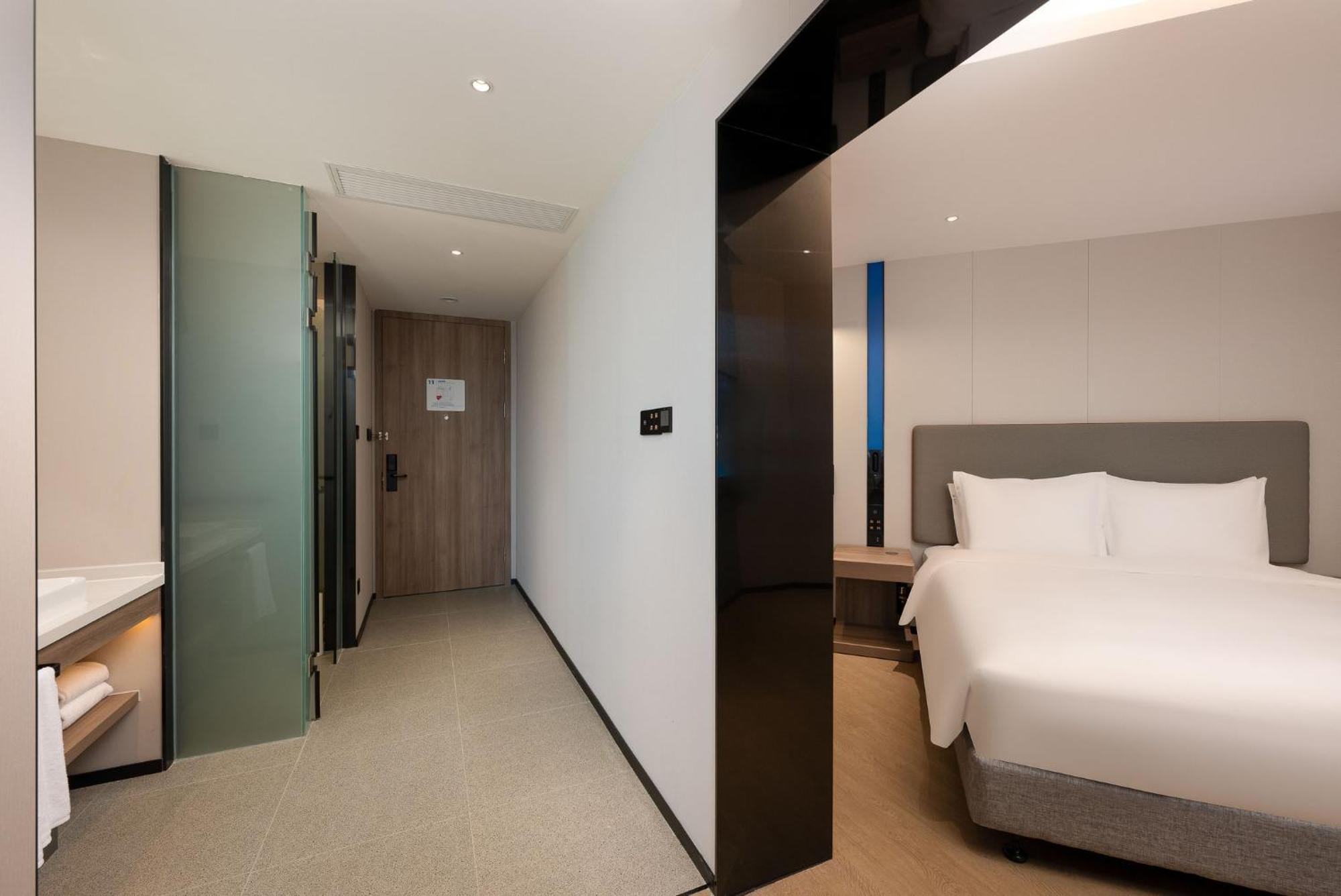 Holiday Inn Express Shanghai Jing'An Temple By Ihg 外观 照片